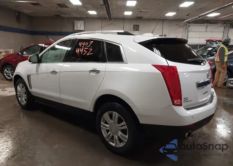 2016 Cadillac Srx Luxury Collection z USA, uszkodzony, nr VIN 3GYFNEE36GS527372